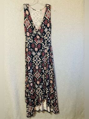 About a Girl Sleeveless Navy Floral Medallion wrap Maxi Dress sz S